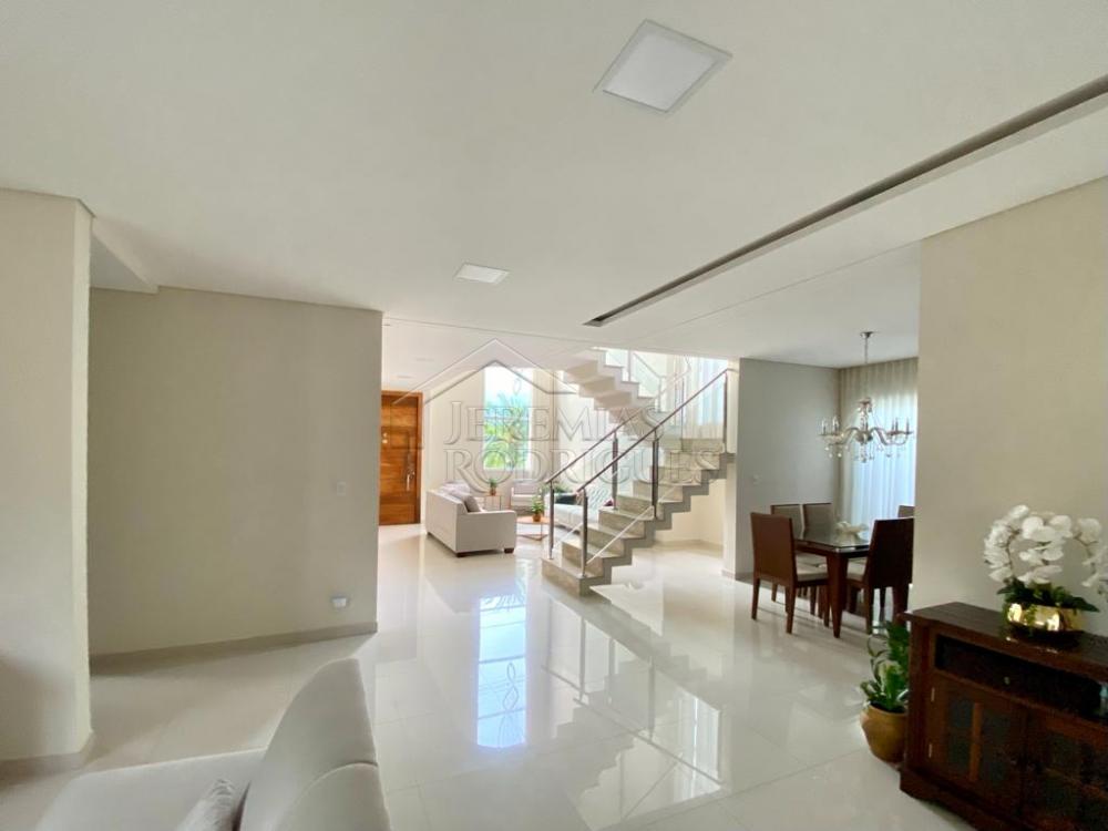 Casa à venda por R$ 2.850.000,00 - Taubaté/SP