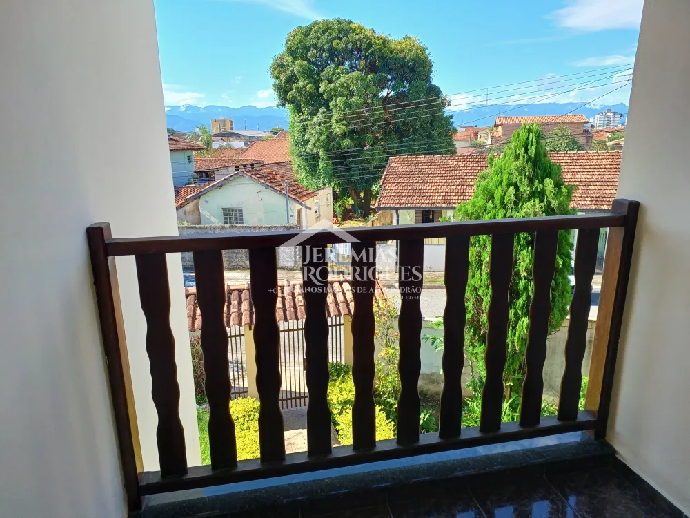 Casa com 3 quartos, 223 m², venda por R$670.000 - Campo Alegre - Pindamonhangaba/SP