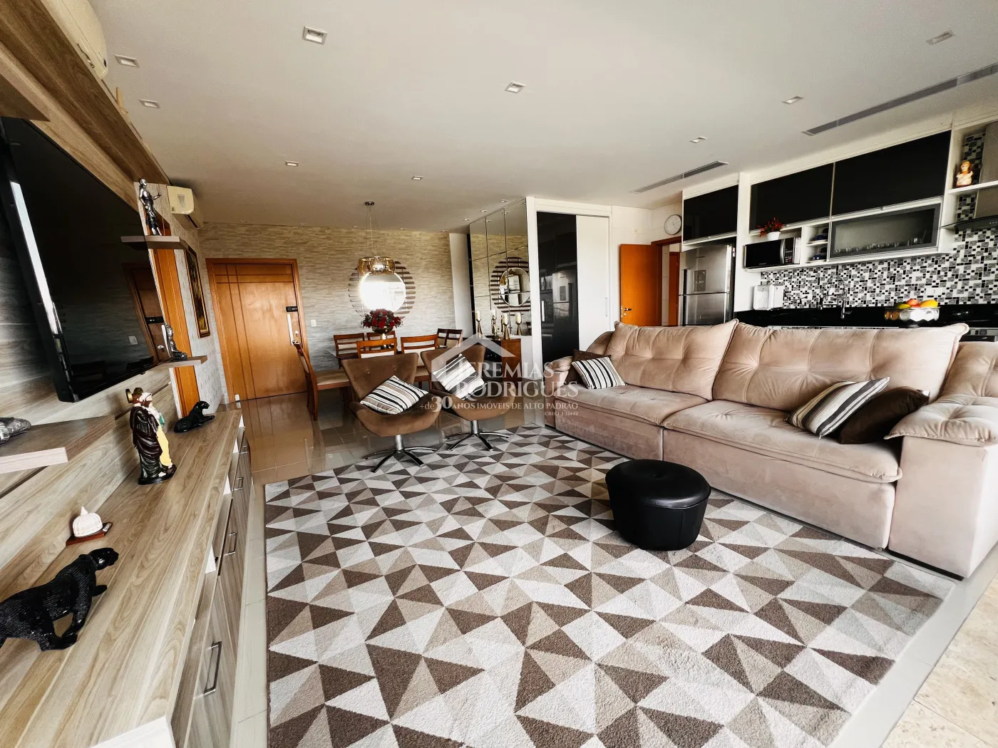 Apartamento para venda com 3 suítes no Condomínio Residencial Renaissance em Taubaté/SP