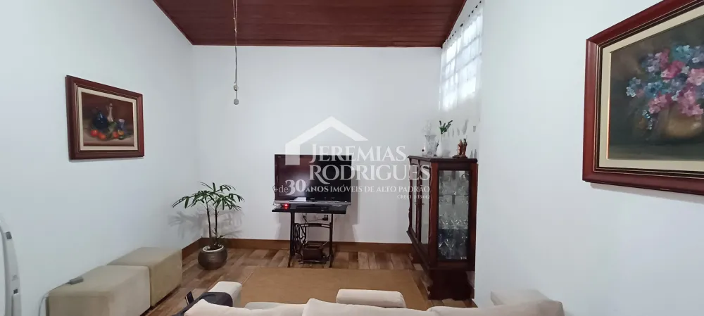 Casa com 3 dormitórios, 233 m² - Santana - Pindamonhangaba/SP