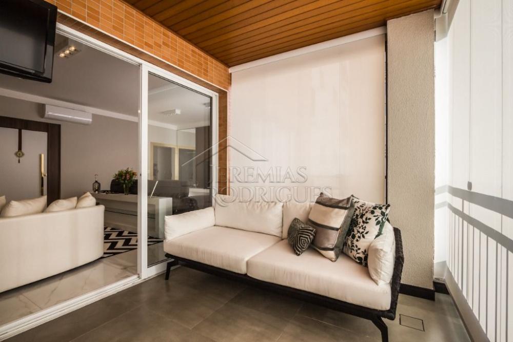 Apartamento à venda com 4 suítes no Condomínio Des Arts em Taubaté. 
