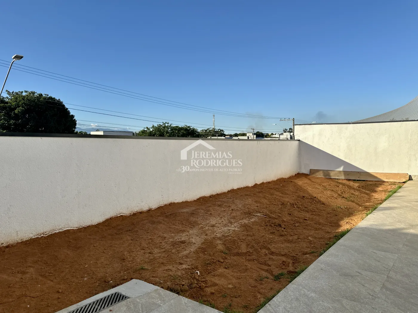 Casa para locação com 3 dormitórios no Condomínio Parque das Araucárias em Tremembé/SP