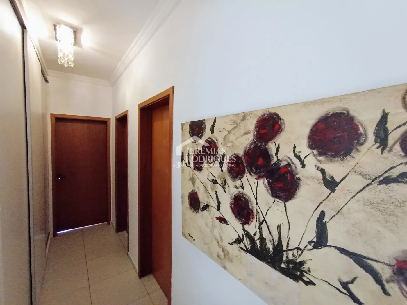 Casa assobradada com 3 suítes - Condomínio Jardim Oásis - Taubaté/SP.