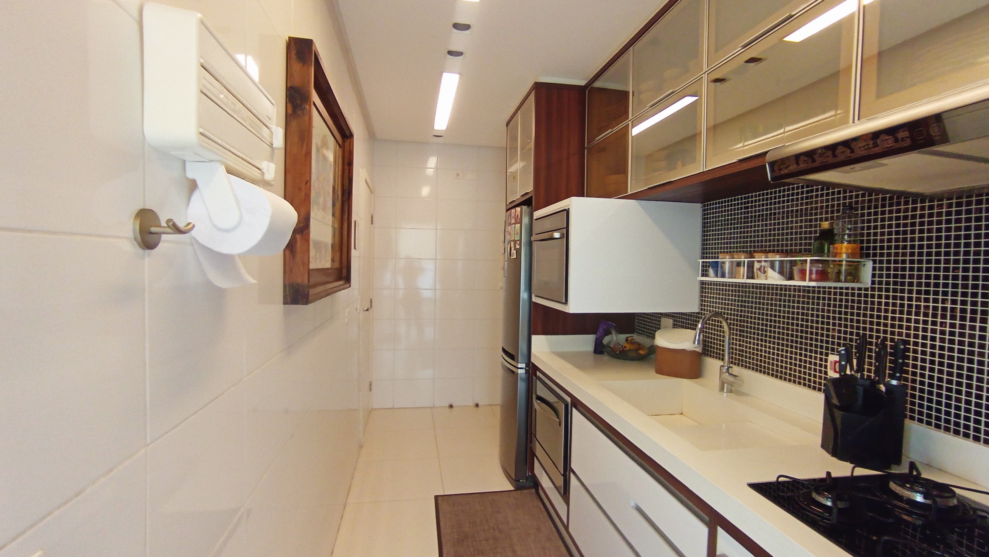 Apartamento à venda com 3 suítes no Condomínio Renaissance em Taubaté/SP.