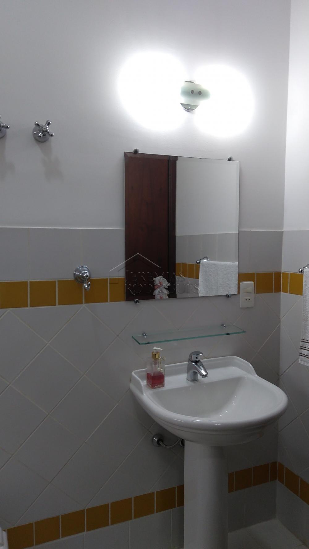 Casa à venda com 4 dormitórios no Condomínio Taubaté Village em Taubaté/SP. 