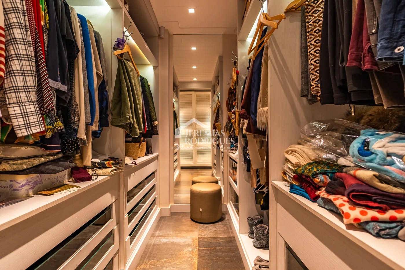 Casa com 7 suítes, 770 m² - Pedra do Fogo - Campos do Jordão/SP.