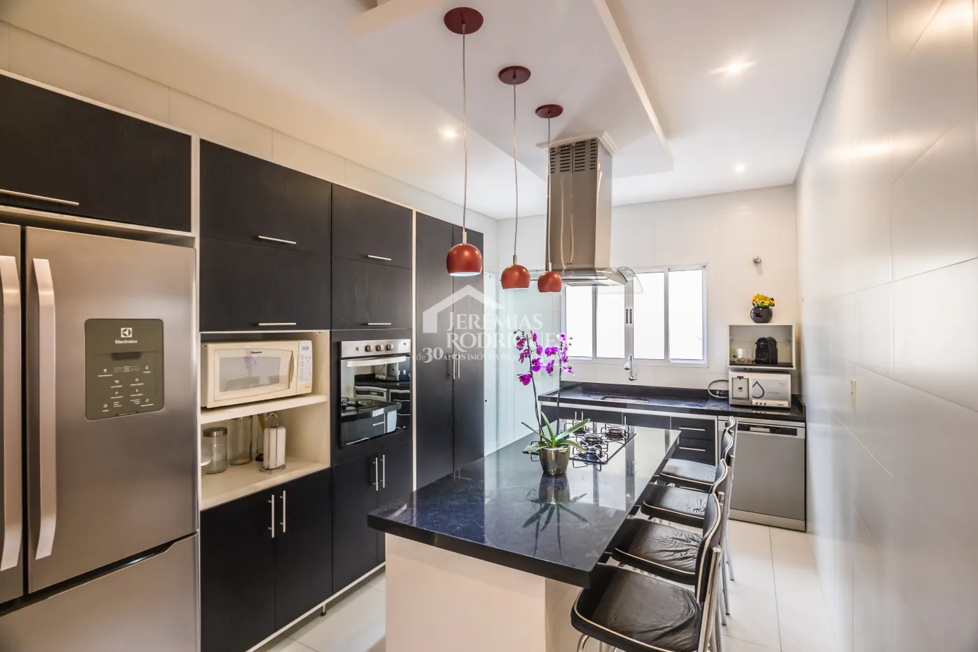 Casa com 4 dormitórios, 295 m² - Condomínio Reserva dos Lagos - Pindamonhangaba/SP