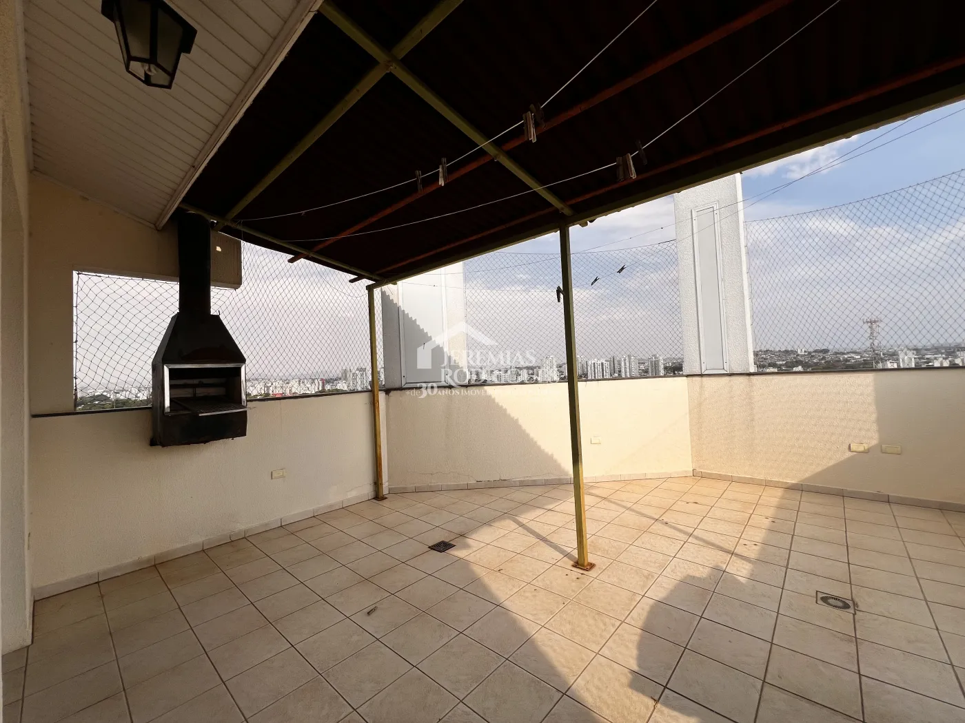 Apartamento com 2 dormitórios, 146 m² - Edifício Village Towers - Taubaté/SP.