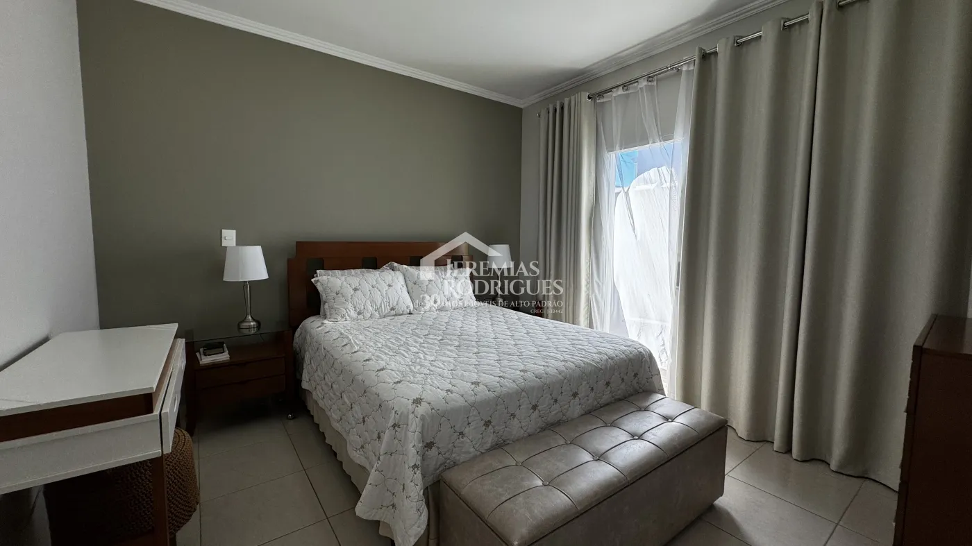 Casa à venda com 3 dormitórios no Condomínio Campos do Conde II em Tremembé/SP