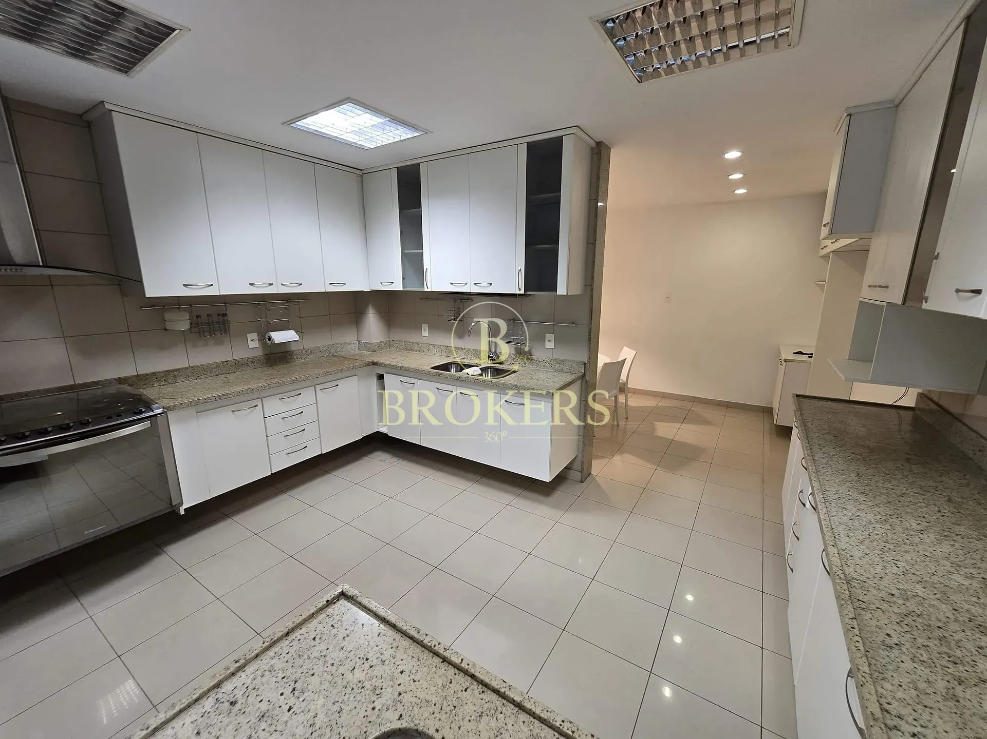 Apartamento garden à venda, Praia do Flamengo, varanda interna, salão em múltiplos ambientes, 3 qua