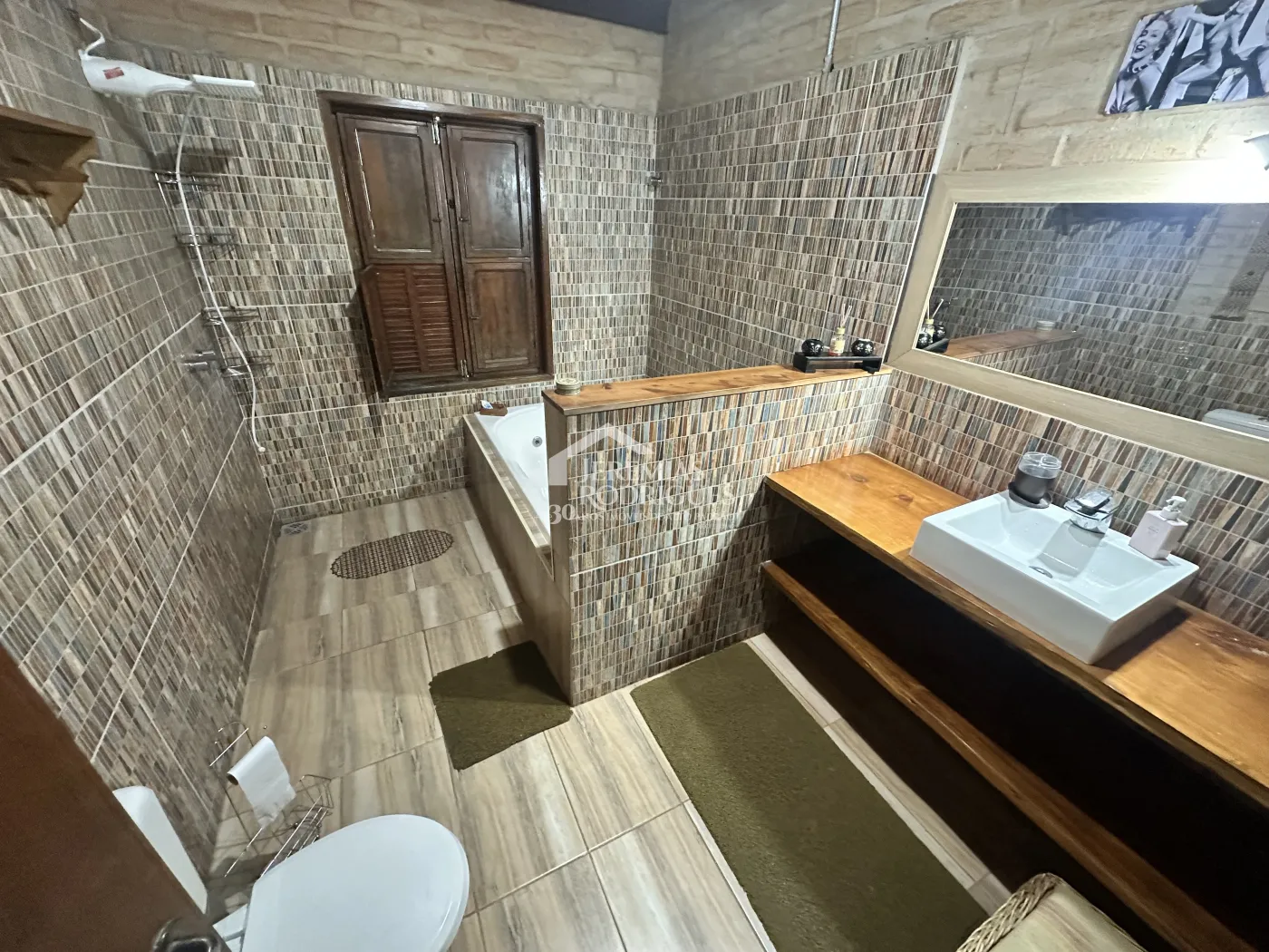 Casa à venda com 3 suítes no Centro em Santo Antônio do Pinhal/SP