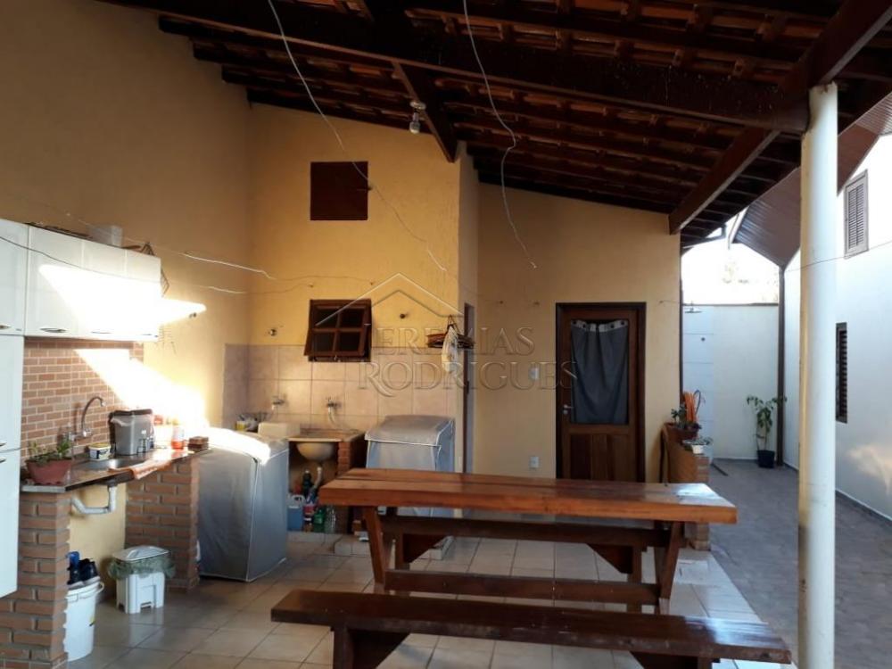 Casa à venda por R$ 680.000,00 - Pindamonhangaba/SP