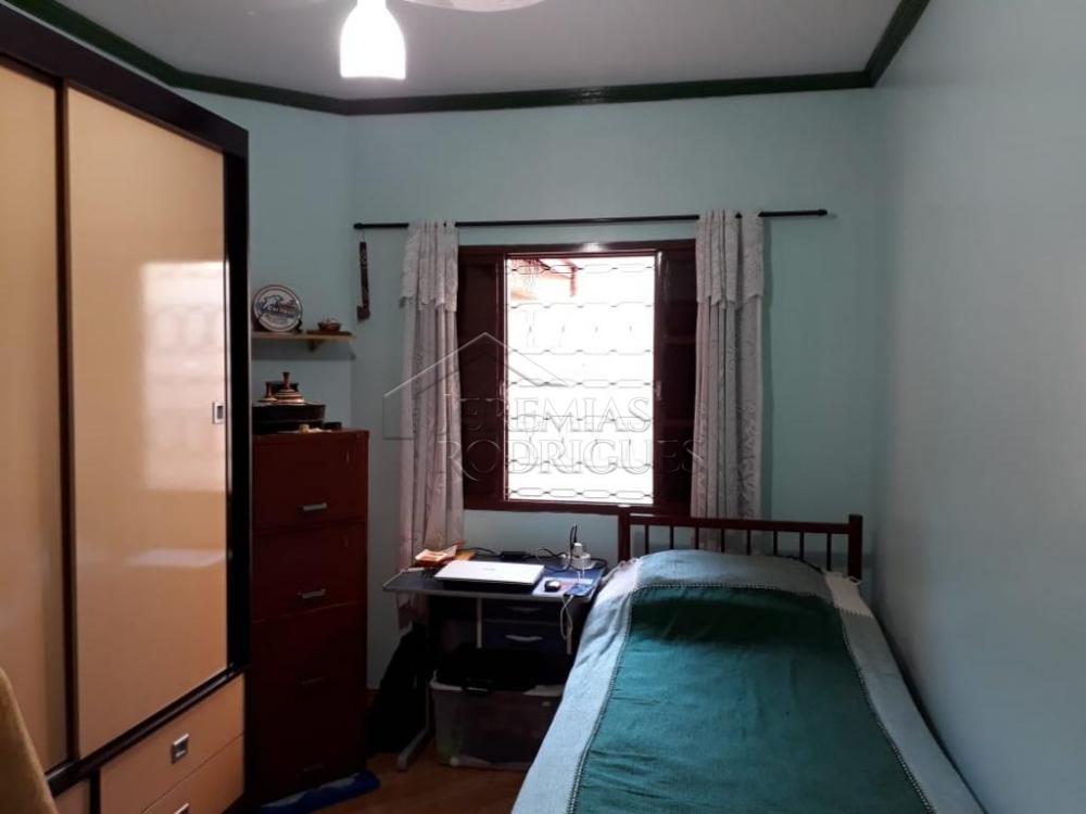 Casa à venda por R$ 680.000,00 - Pindamonhangaba/SP