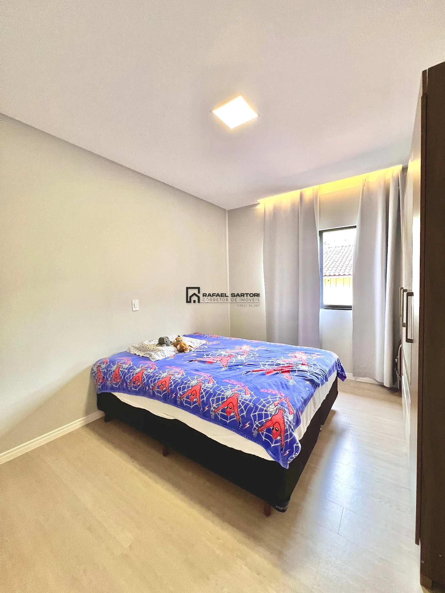 CASA COM 03 QUARTOS NA ILHA DA FIGUEIRA