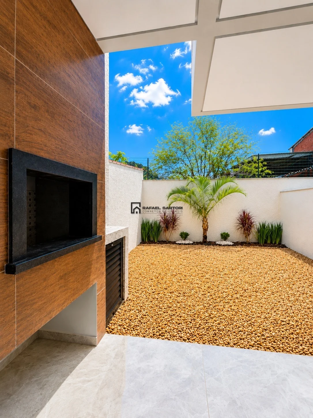 GEMINADO COM 03 QUARTOS BAIRRO AGUA VERDE