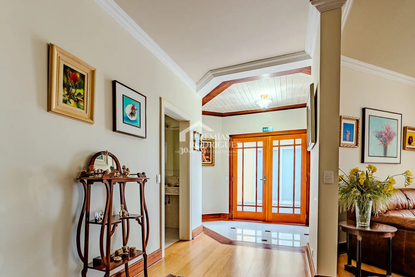 Casa à venda no Parque Pedra do Baú em Campos do Jordão/SP.