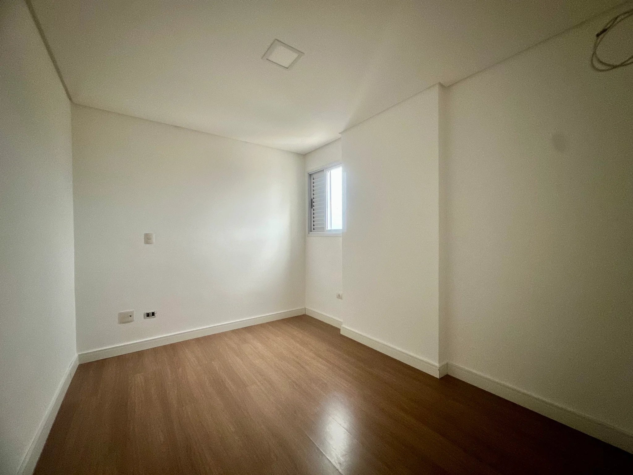 Cobertura duplex para locação no Edifício Placere em Taubaté/SP.