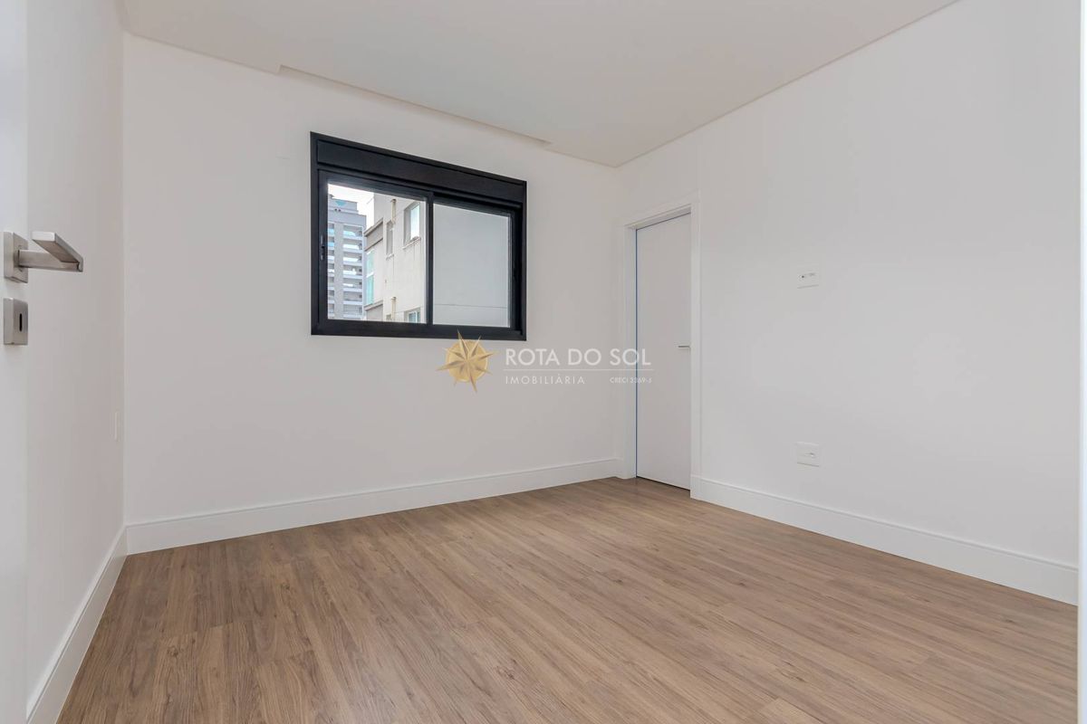 Fiori Del Mare Apartamento 3 Suítes e 2 Vagas em Meia Praia Itapema SC