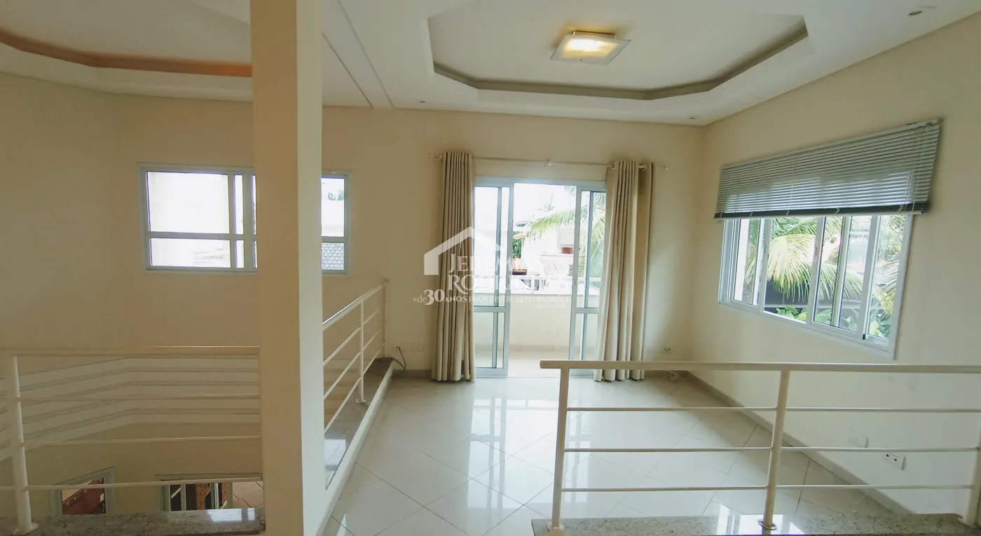 Casa à venda com 5 dormitórios no Condomínio Taubaté Village em Taubaté/SP.