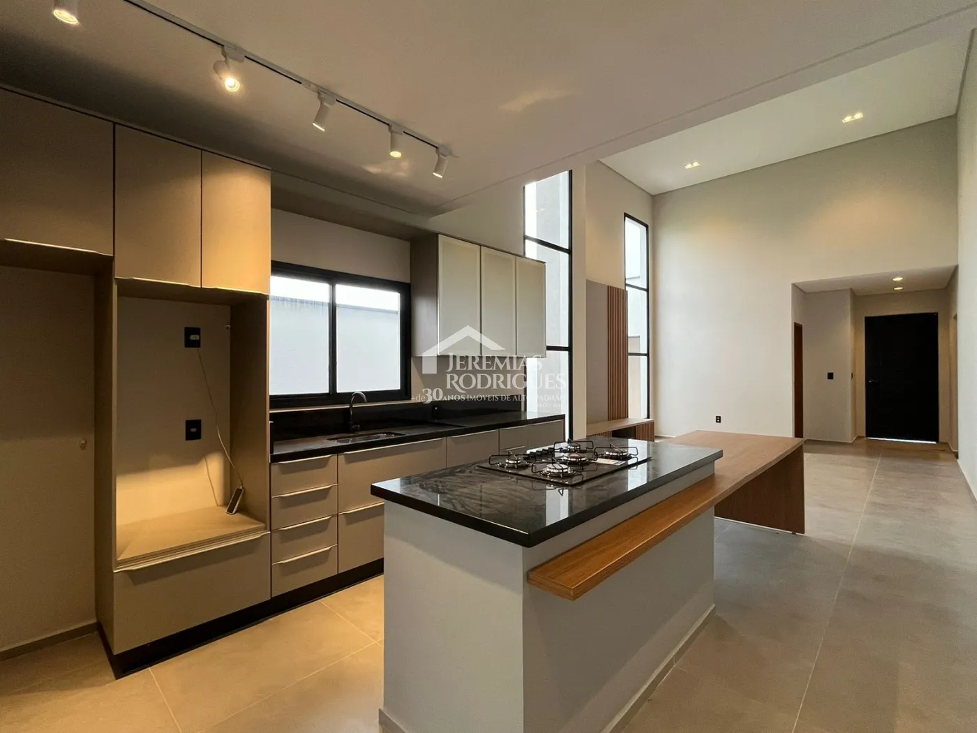 Casa à venda com 3 suítes no Condomínio Cyrela Landscape em Taubaté/SP.