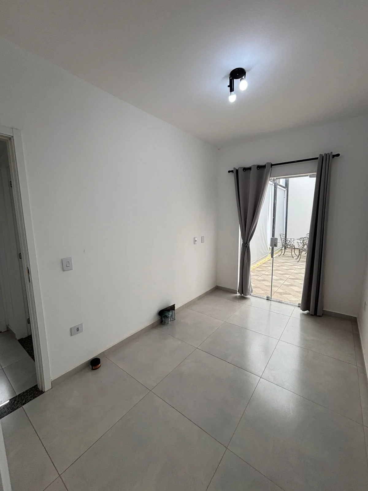 Casa à venda no Condomínio Península – 3 quartos, suíte, lazer completo | Pindamonhangaba