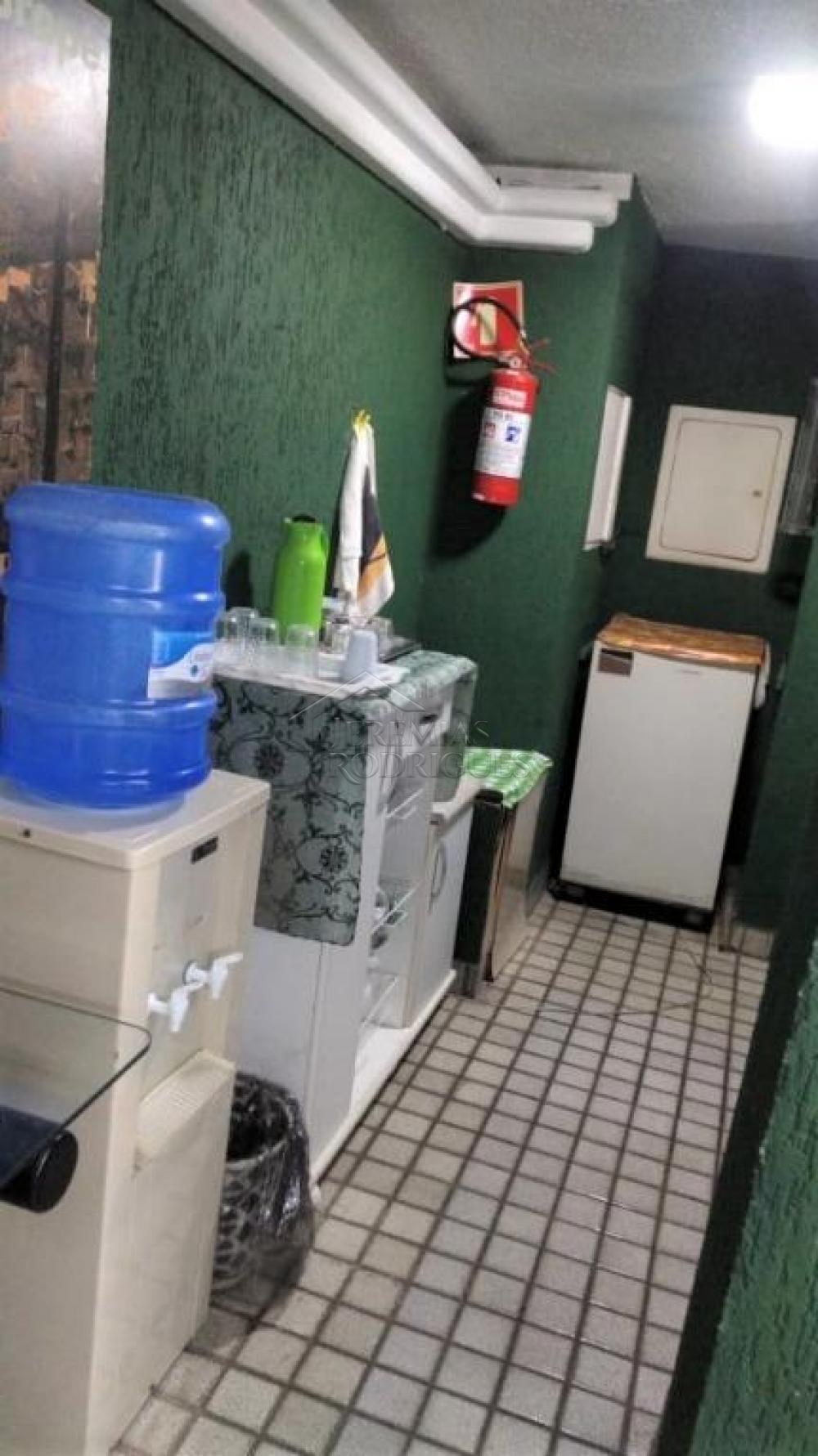 Ponto comercial para venda e locação no Centro em Taubaté/SP. 