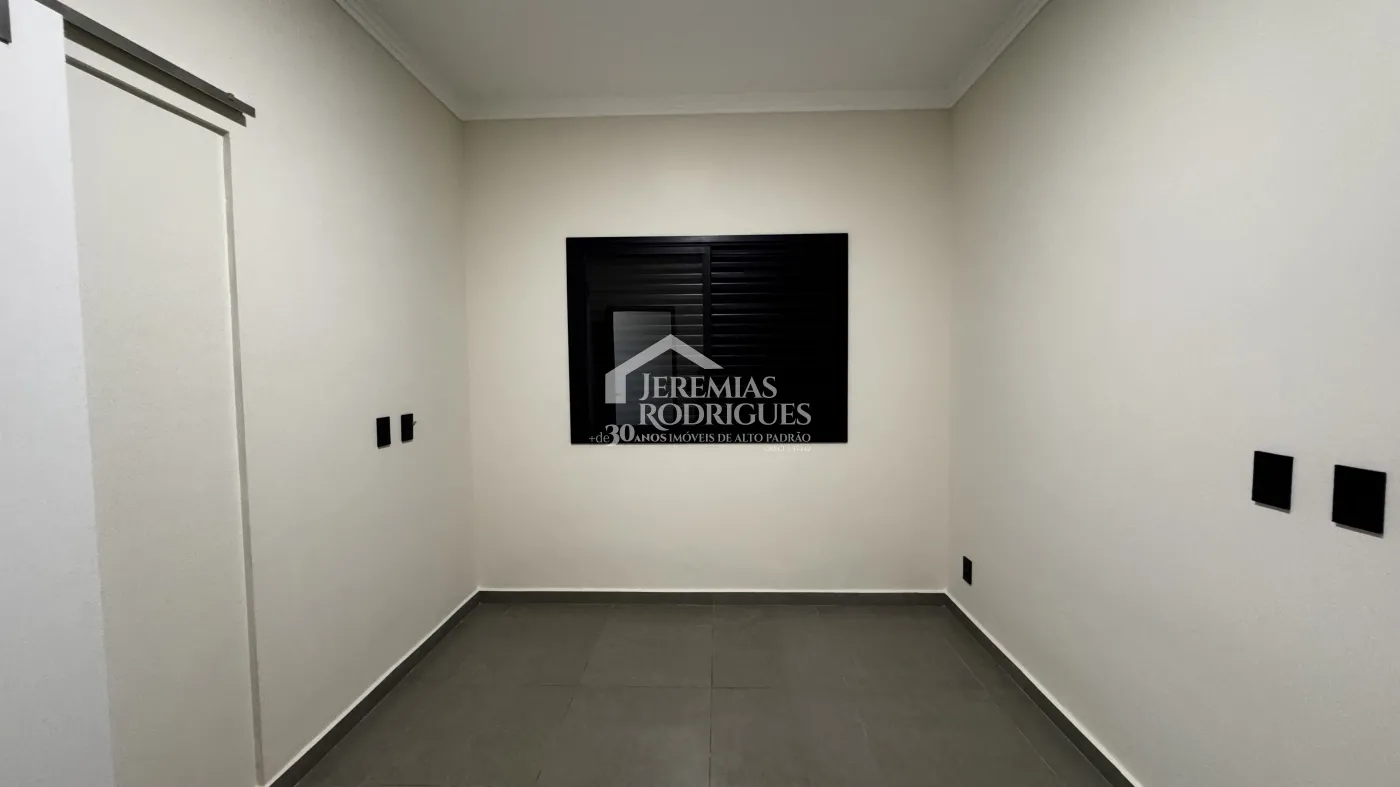 Casa para venda e locação com 3 dormitórios no Condomínio Reserva dos Lagos em Pindamonhangaba/SP.