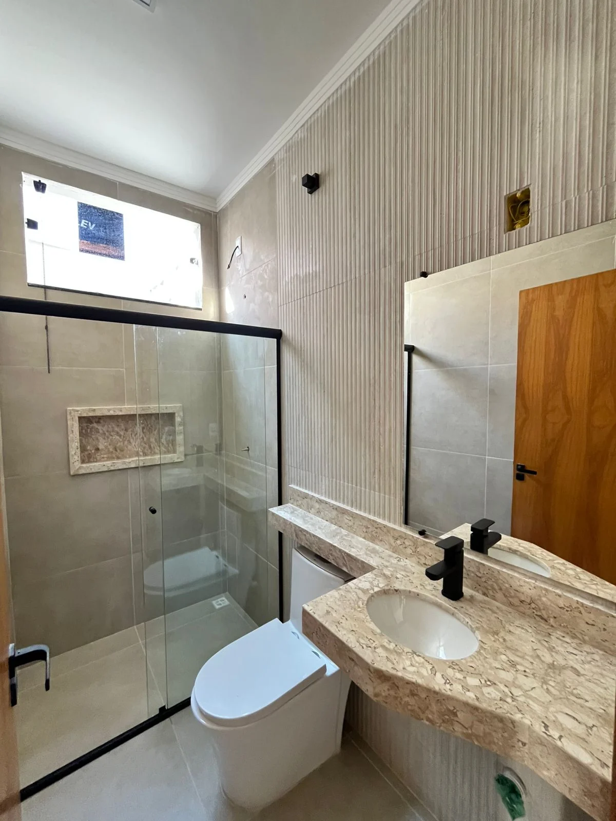 Casa à venda no Santa Clara – 3 quartos, suíte, área gourmet | Pindamonhangaba