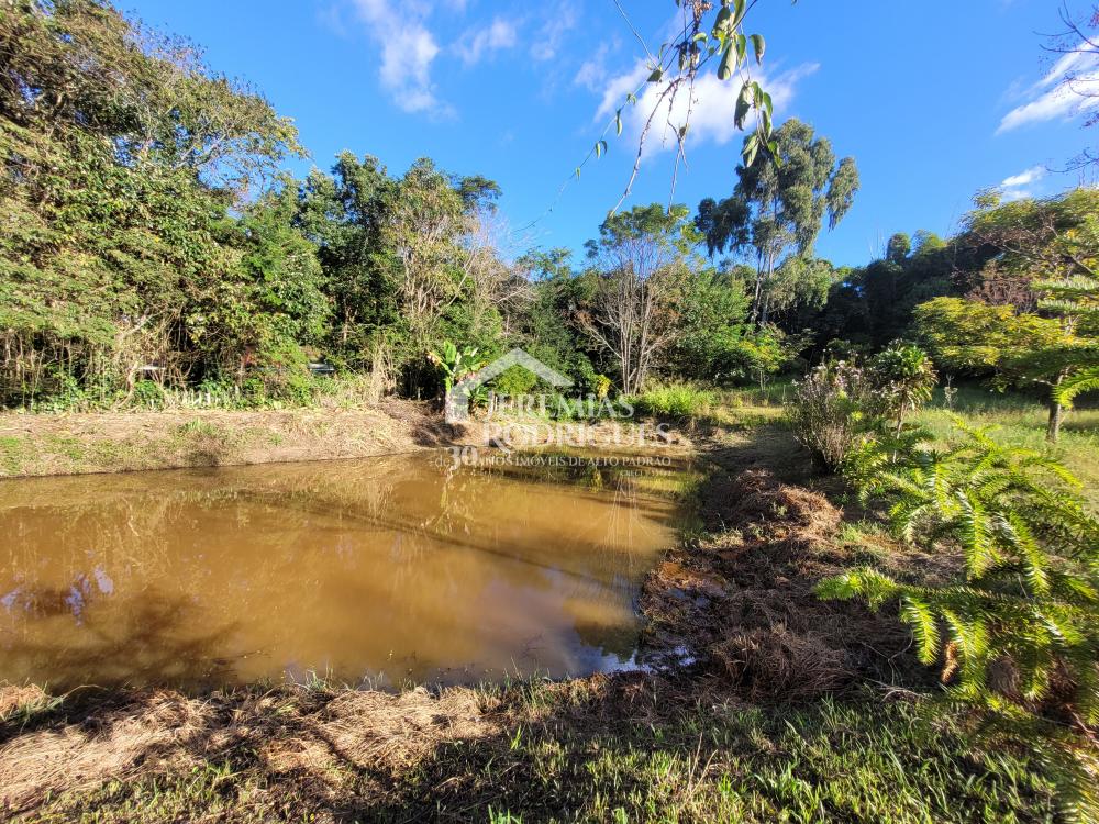 Sítio á venda no Jardim Sandra Maria em Taubaté/SP