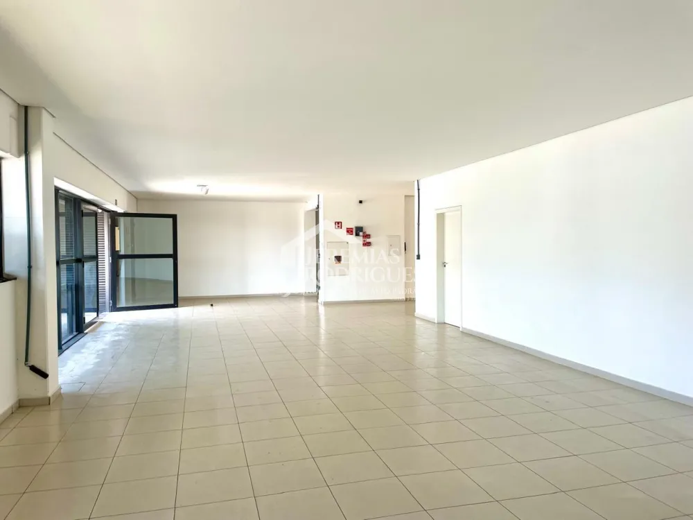Galpão com 4.800 m² - Jardim Independência - Taubaté/SP.