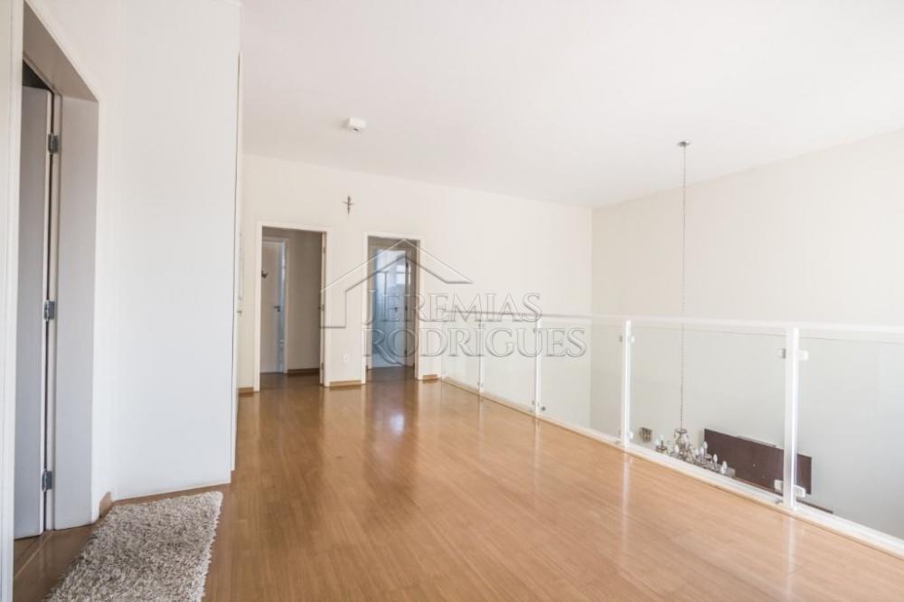 Casa à venda no Condomínio Colonial Village I em Pindamonhangaba/SP