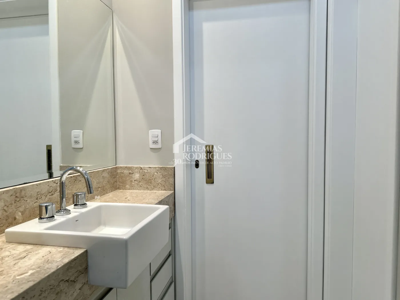 Casa com 3 dormitórios, 237 m² - Campos do Conde Chamboard - Tremembé/SP.
