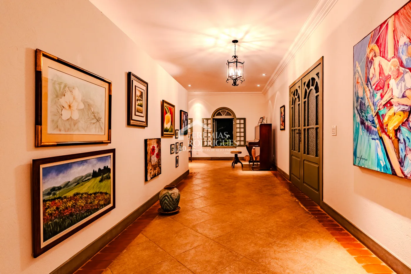 Casa à venda por R$ 6.200.000,00 - Cunha/SP