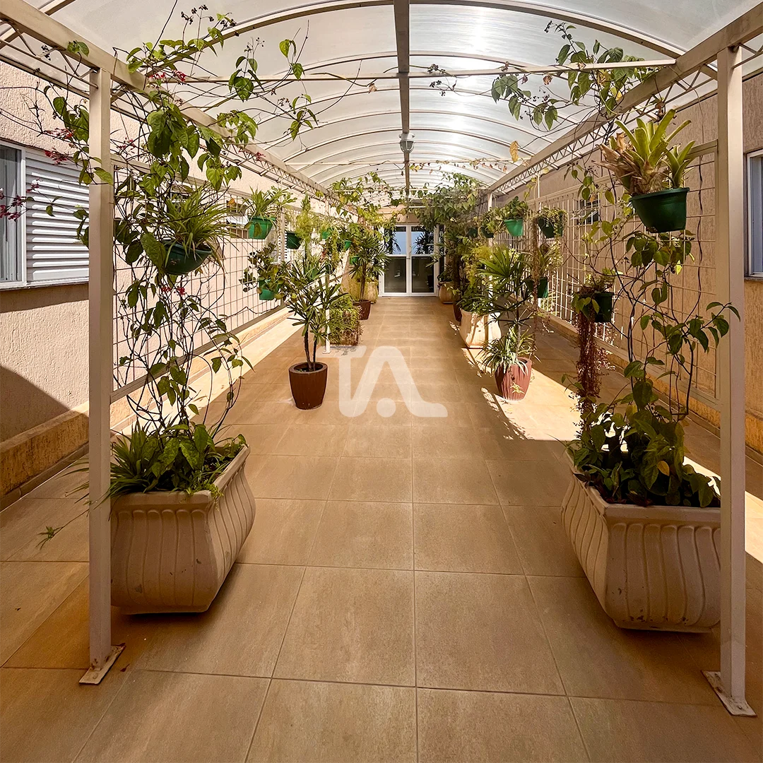 Apartamento no Edifício Embaúba em Pindamonhangaba com suíte e varanda gourmet