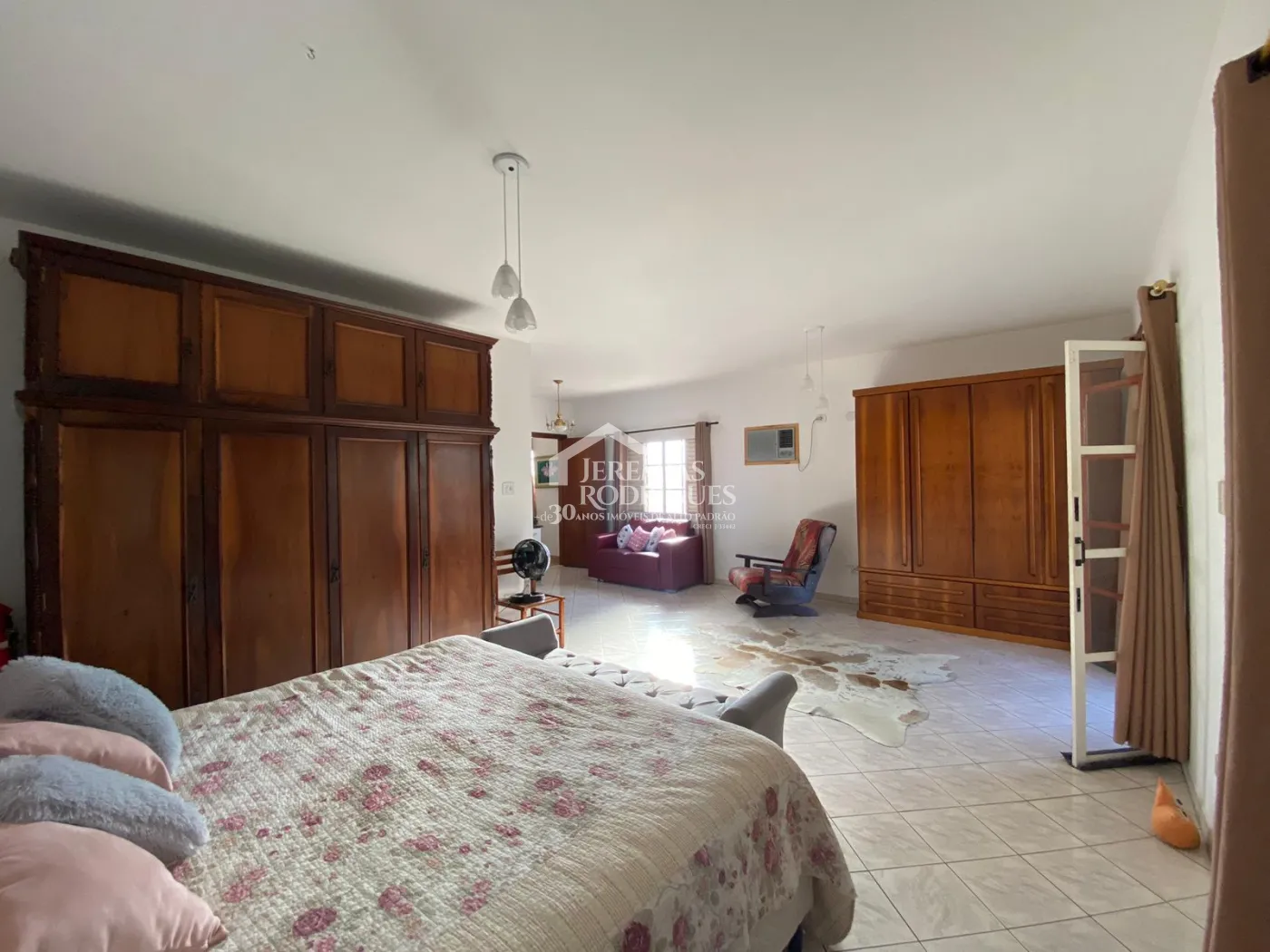 Casa com 5 dormitórios, 349 m² - Parque Santo Antônio - Taubaté/SP