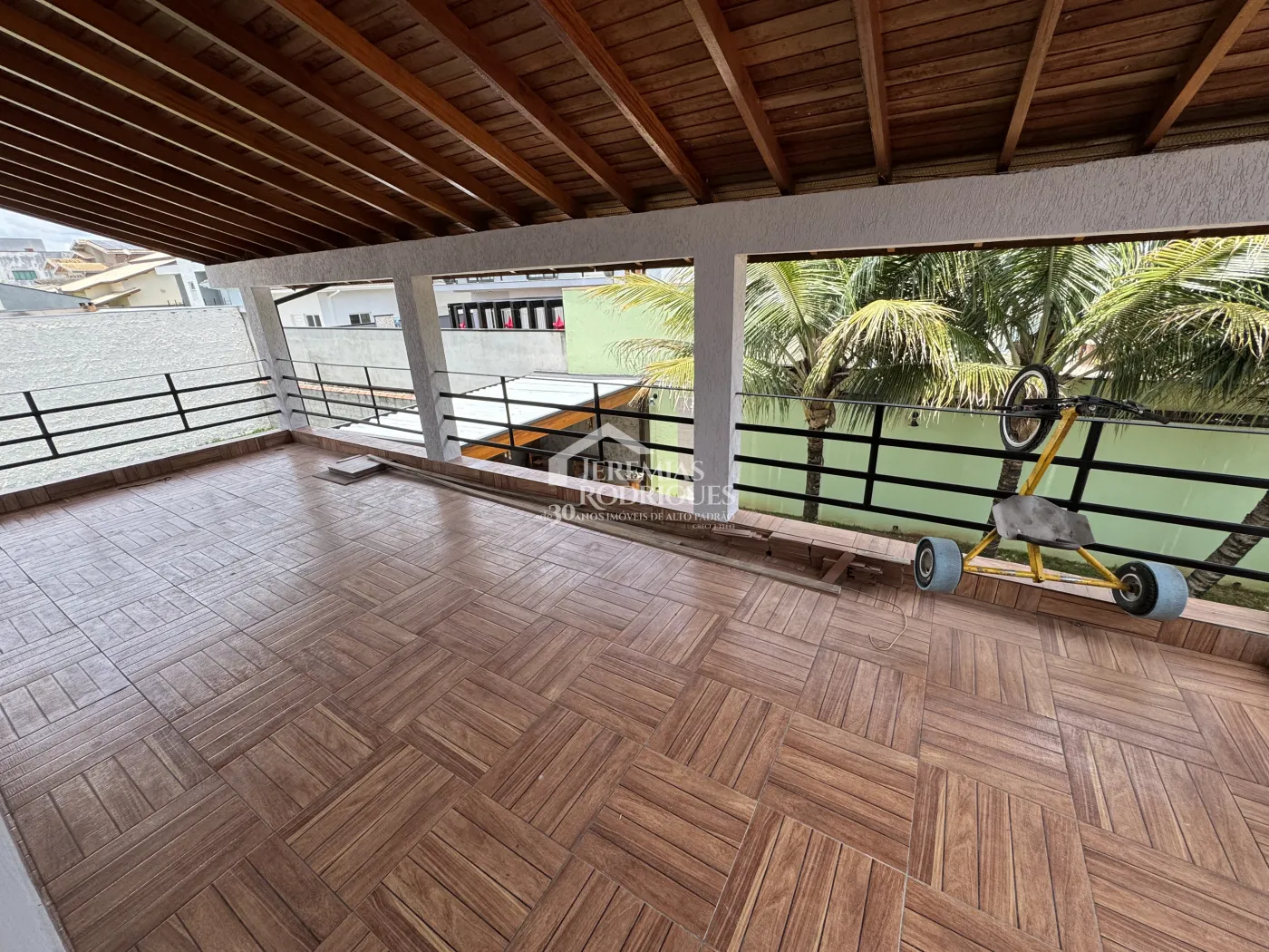 Casa à venda com 3 dormitórios no Condomínio Real Ville - Pindamonhangaba/SP.