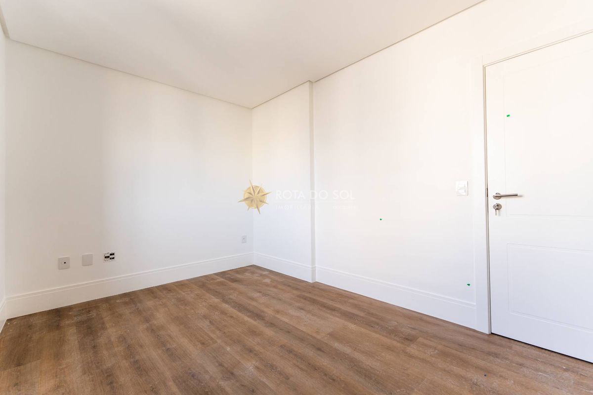 Maison Lafayette Apartamento 4 Suítes Meia Praia Itapema SC