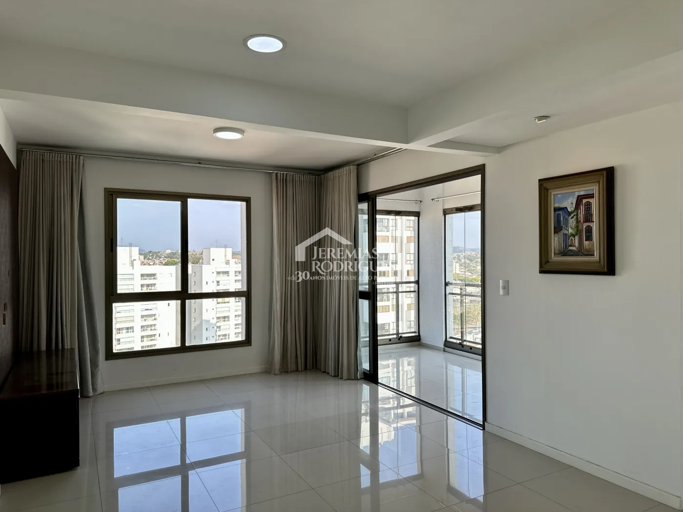 Apartamento com 3 dormitórios, 125 m² - Edifício Jabuticabeiras - Taubaté/SP.