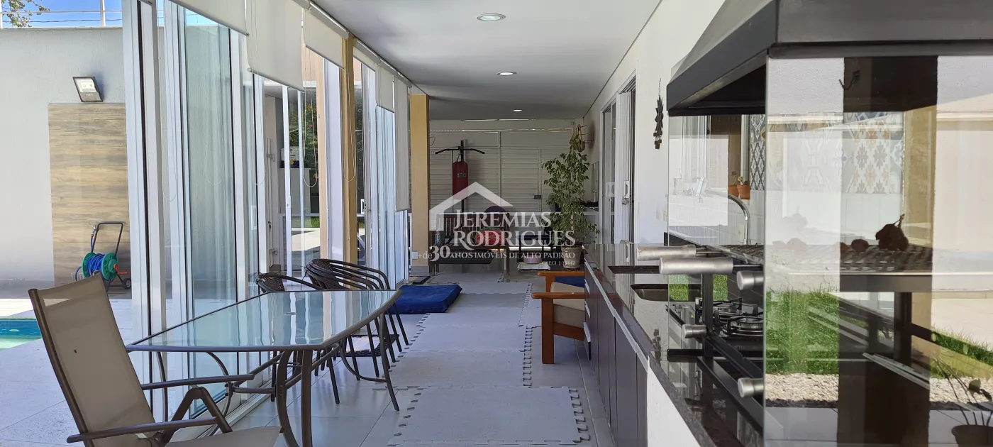 Casa com 3 suítes para venda no Condomínio Campos Do Conde II Versailles em Tremembé/SP