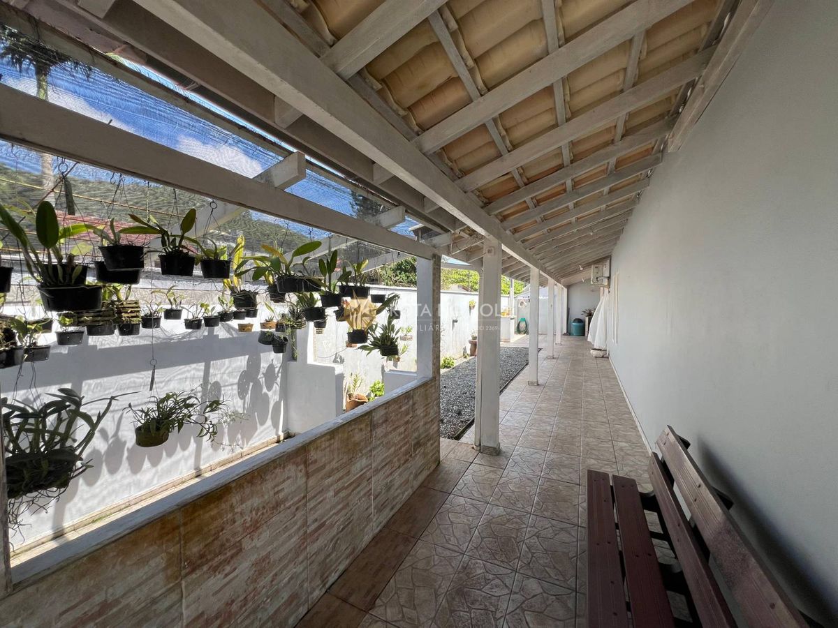 Casa à Venda 3 Quartos e 2 Vagas em Perequê Porto Belo SC — foto 16