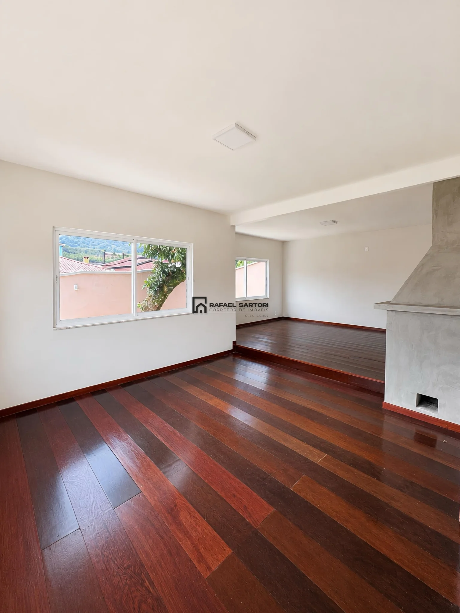CASA AMPLA NO BAIRRO VIEIRA