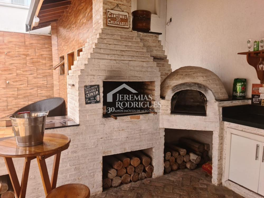 Sobrado com 4 suítes no Condomínio Real Ville