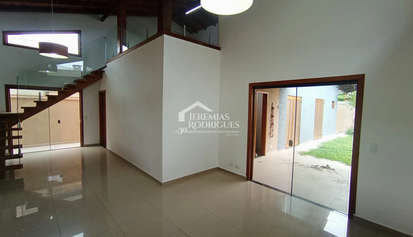 Casa para venda e locação com 3 dormitórios no Condomínio Pontal da Amizade em Taubaté/SP.