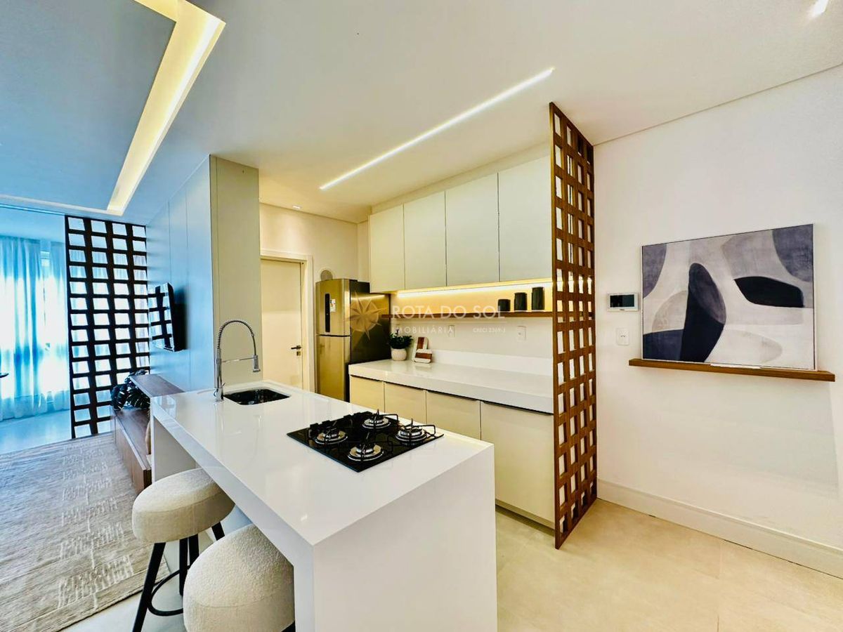 Pleniluni Apartamento 3 Suítes Frente à Avenida Meia Praia Itapema SC