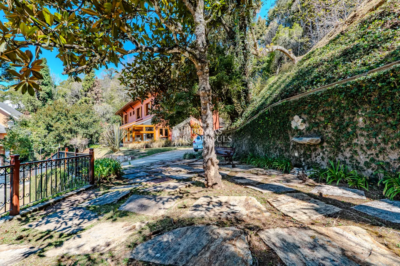 Casa para venda no Condomínio Recanto do Fojo em Campos do Jordão/SP