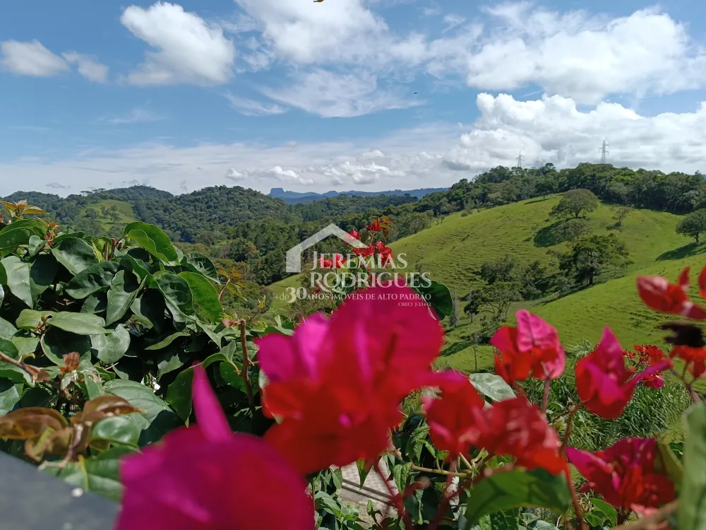 Casa com 4 dormitórios, 277 m² - Santo Antônio do Pinhal/SP