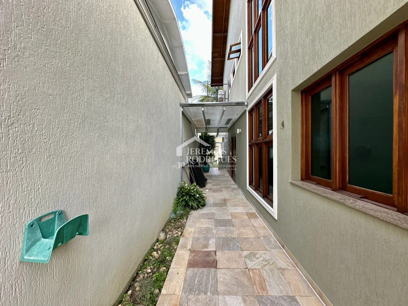 Casa com 3 suítes, 386 m² - Condomínio Taubaté Village - Taubaté/SP