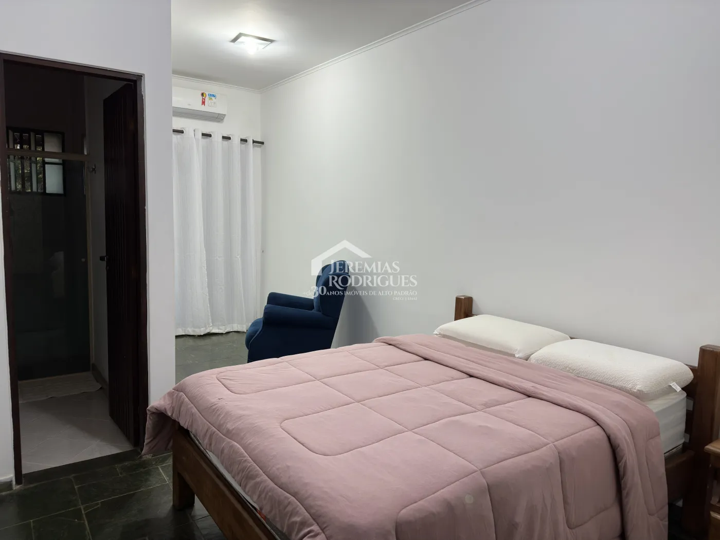 Haras à venda com 112.500 m² em Santa Isabel/SP.