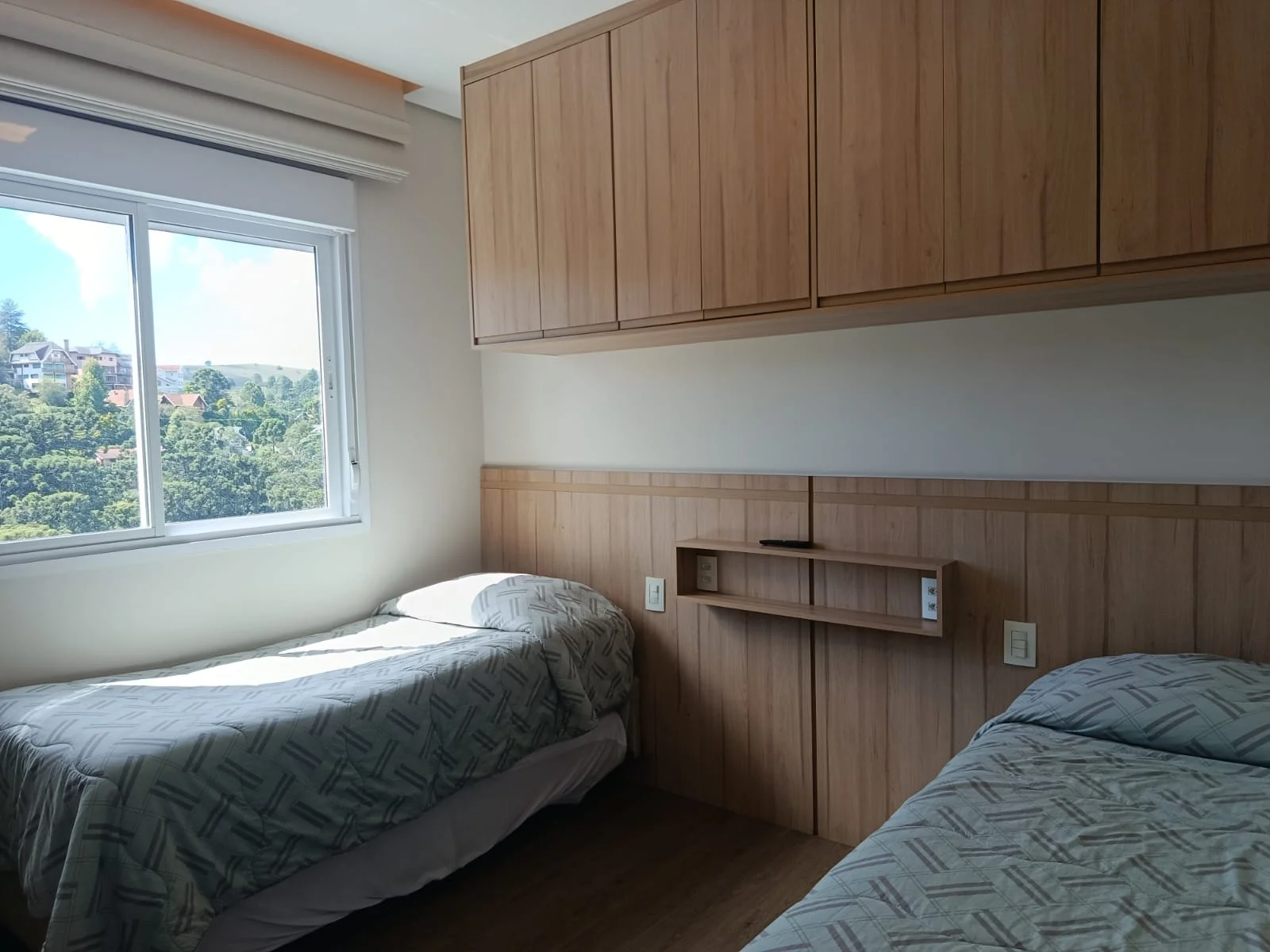 Apartamento à venda com 3 suítes no Edifício Le Premier em Campos do Jordão/SP. 