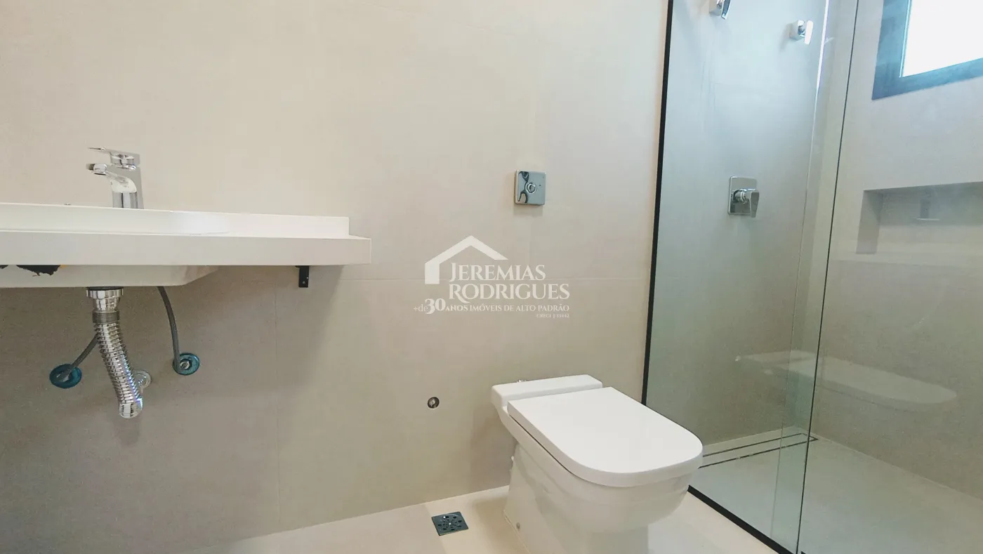 Casa à venda com 4 dormitórios no Condomínio Terras de San Marco em Taubaté/SP.